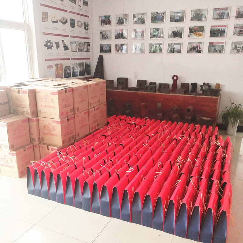 迎中秋，發(fā)禮品！洛陽順祥祝大家中秋節(jié)快樂！